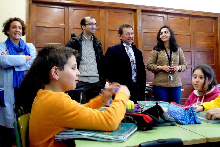 El Principado estudia mantener abiertas escuelas rurales con menos de cuatro alumnos si se prevé que la matrícula aumente el curso siguiente El Principado estudia mantener abiertas escuelas rurales con menos de cuatro alumnos si se prevé que la matrícula aumente el curso siguiente
