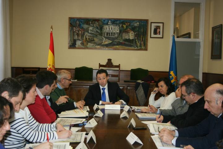 La mitad de las actuaciones del plan especial para el Suroccidente se dirigen a la regeneración económica de la comarca La mitad de las actuaciones del plan especial para el Suroccidente se dirigen a la regeneración económica de la comarca